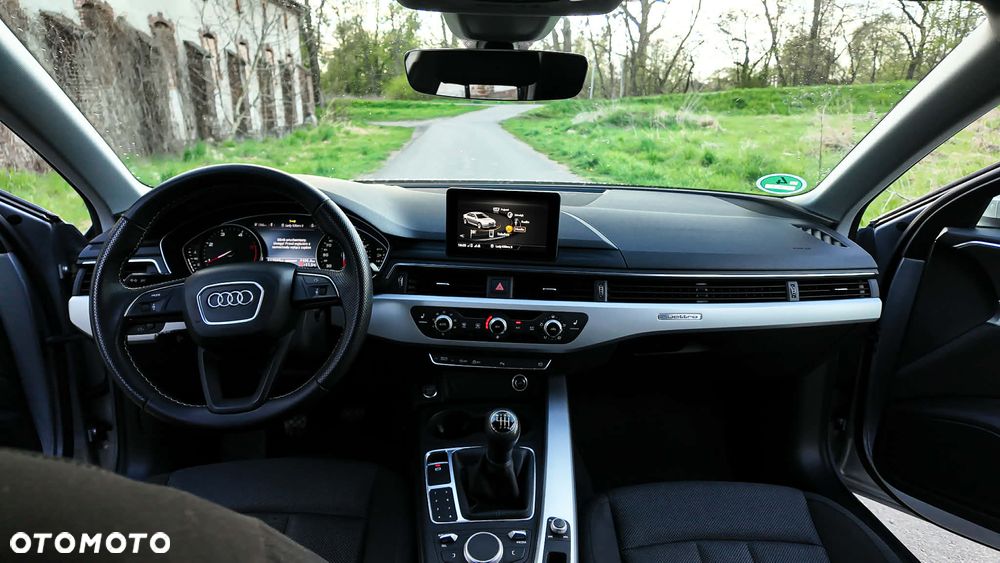 Audi A4 Limousine 2.0 TDI quattro design - 14