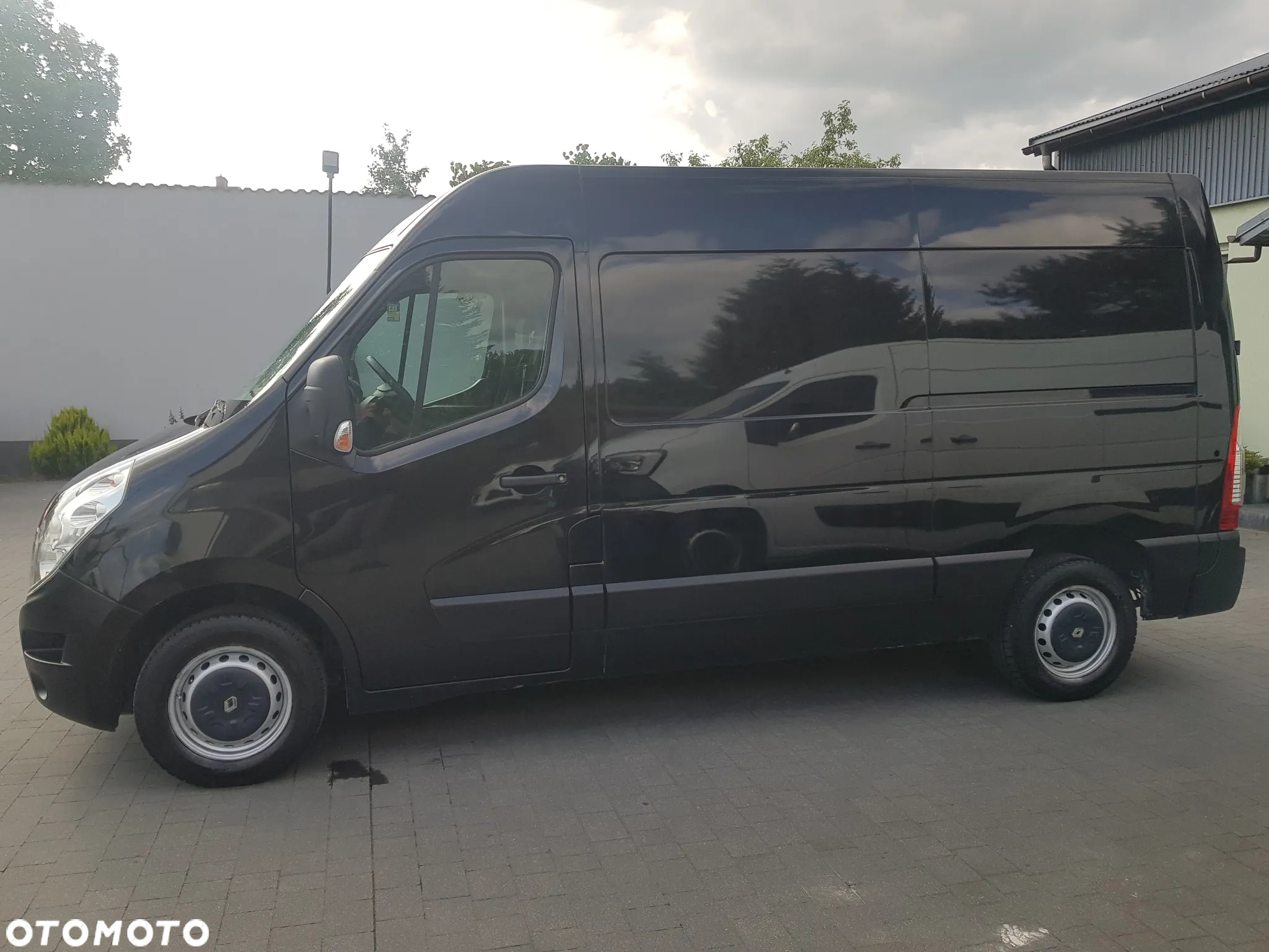 Renault Master 2.3dCi  L2H2 3.5t Pack Clim 4d - 2
