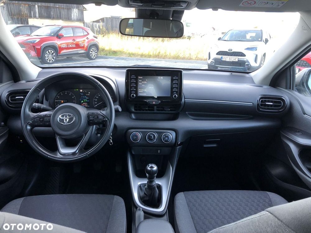 Toyota Yaris - 11