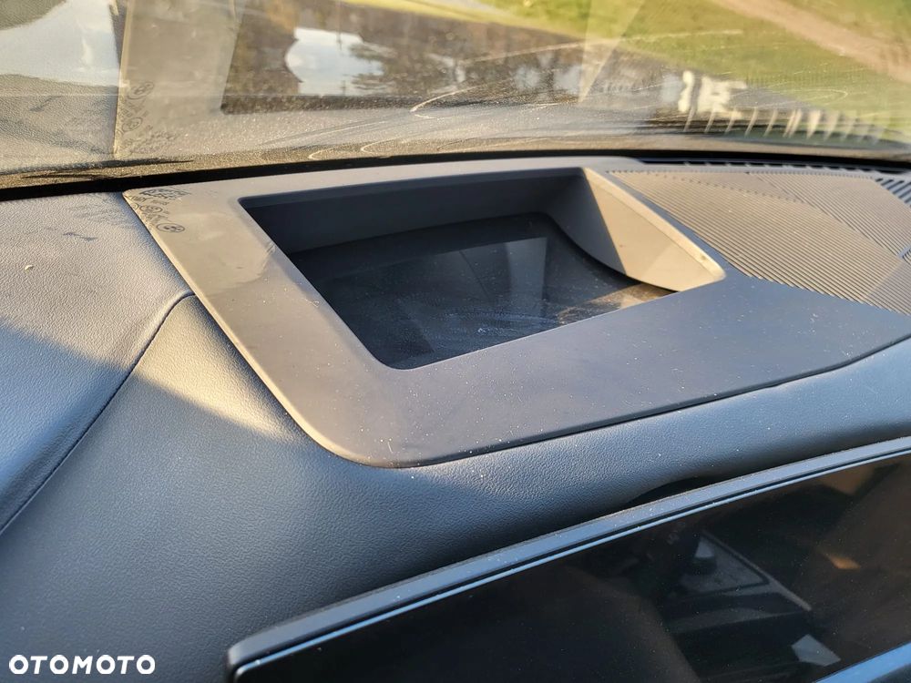 BMW Seria 5 520d xDrive - 15