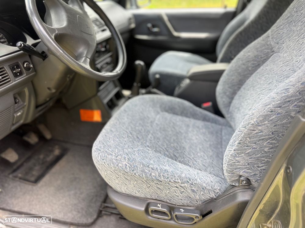 Mitsubishi Pajero - 6