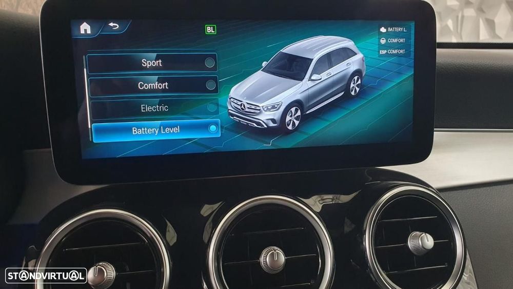 Mercedes-Benz GLC 300 de 4Matic 9G-TRONIC AMG Line - 31