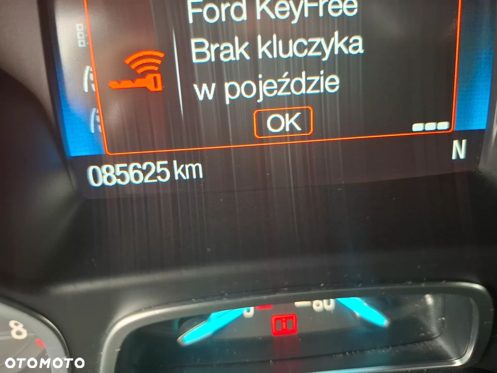 Ford Kuga 1.5 EcoBoost 2x4 Titanium - 18