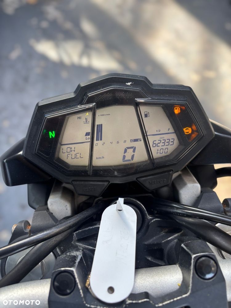 Yamaha MT - 12