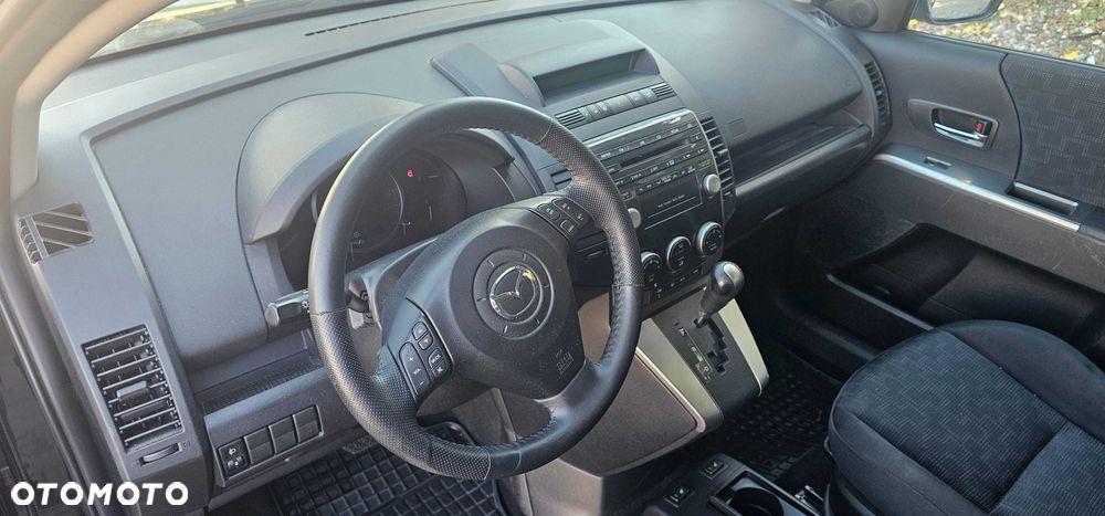 Mazda 5 - 6