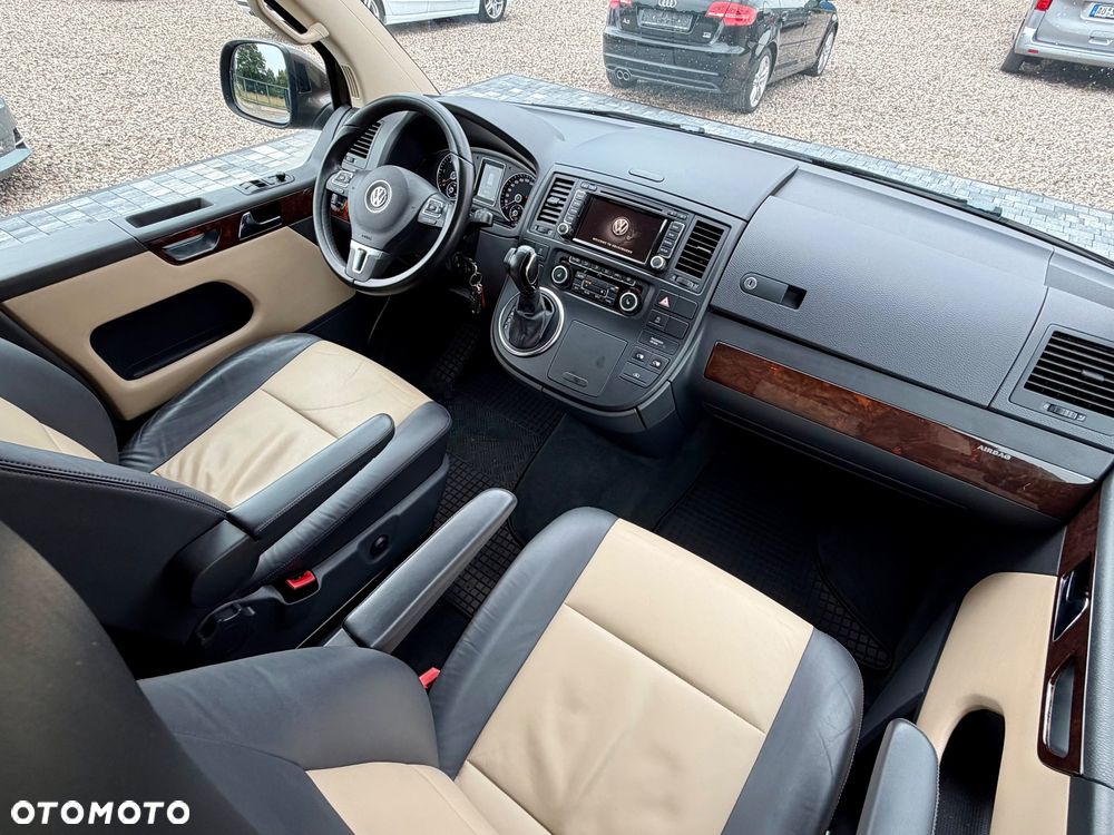 Volkswagen Multivan - 27