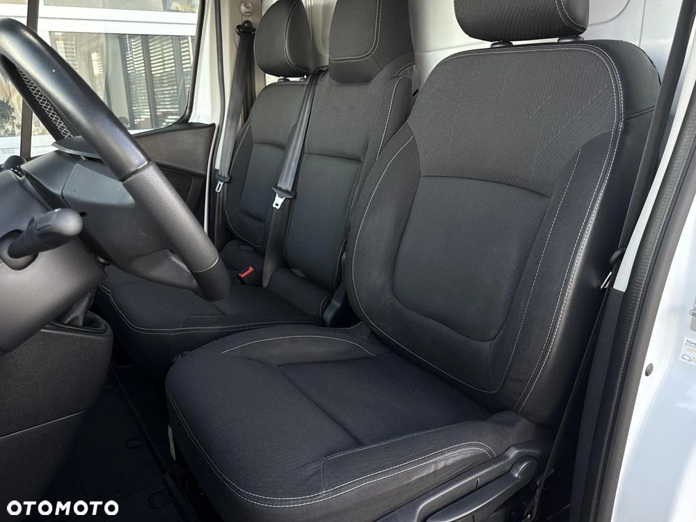 Renault trafic - 11