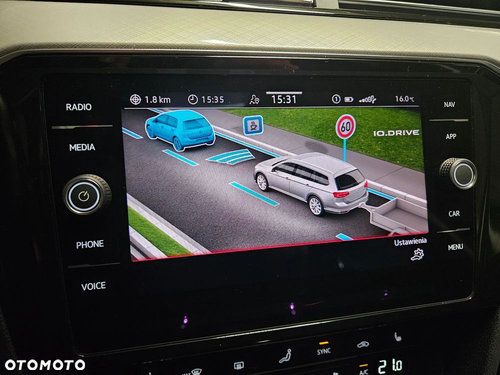 Volkswagen Passat Variant 2.0 TDI SCR DSG Business - 30
