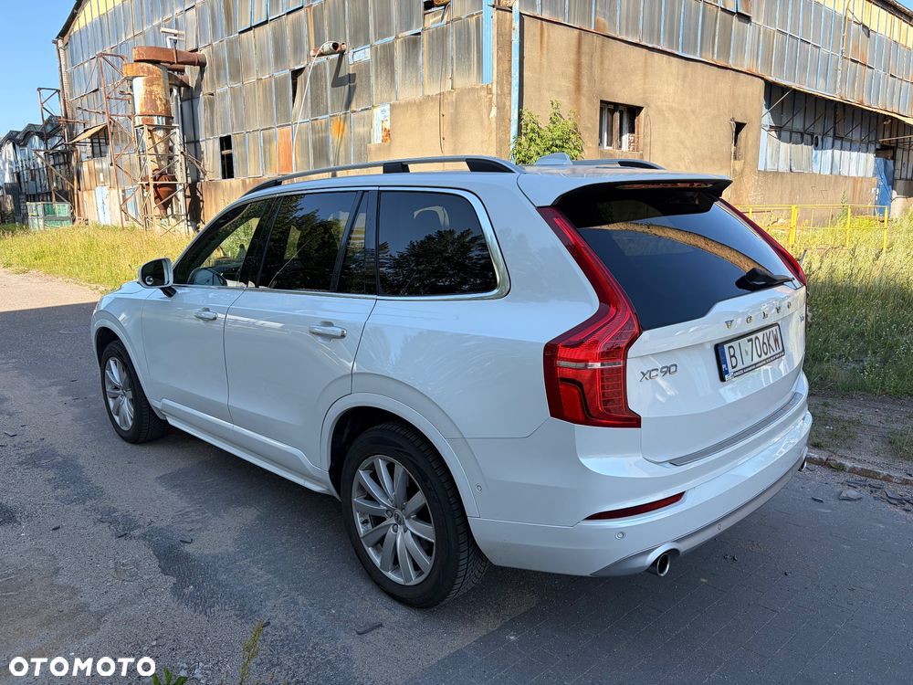 Volvo XC 90 - 7