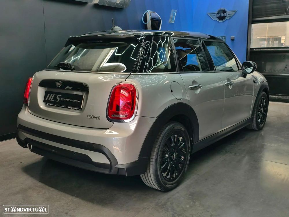 MINI 5 Portas Cooper Camden Edition Auto - 28