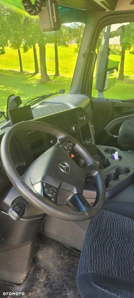 Mercedes-Benz Antos - 21