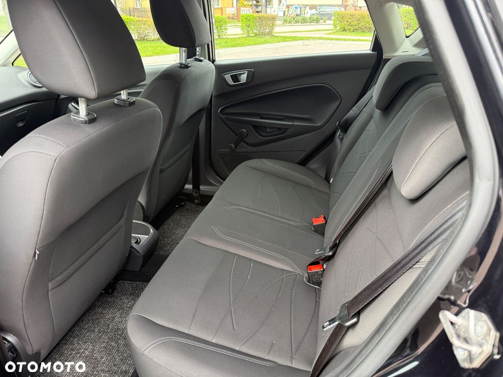 Ford Fiesta 1.6 TDCi Titanium - 11