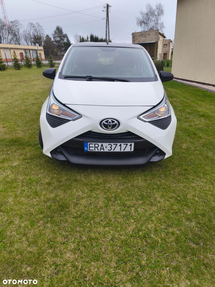 Toyota Aygo 1.0 VVT-i Color Edition - 1