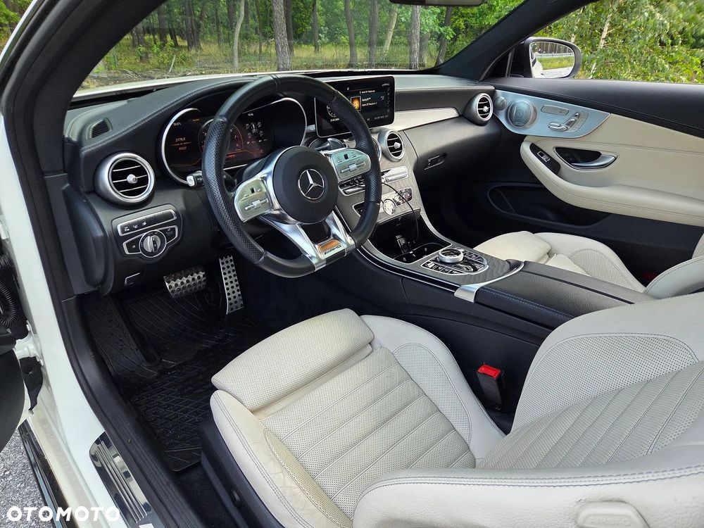 Mercedes-Benz Klasa C 43 AMG 4MATIC - 17