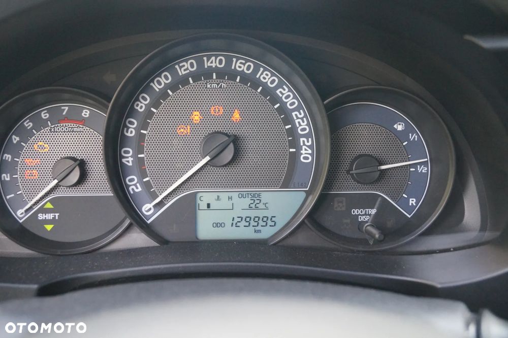 Toyota Corolla 1.6 Active - 12