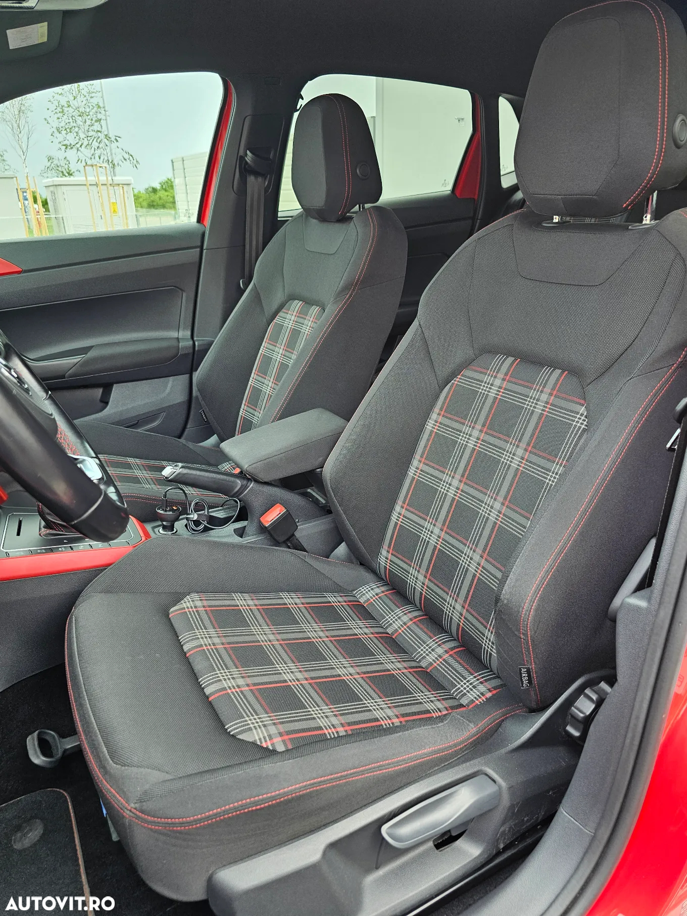 Volkswagen Polo 2.0 TSI OPF DSG GTI - 10