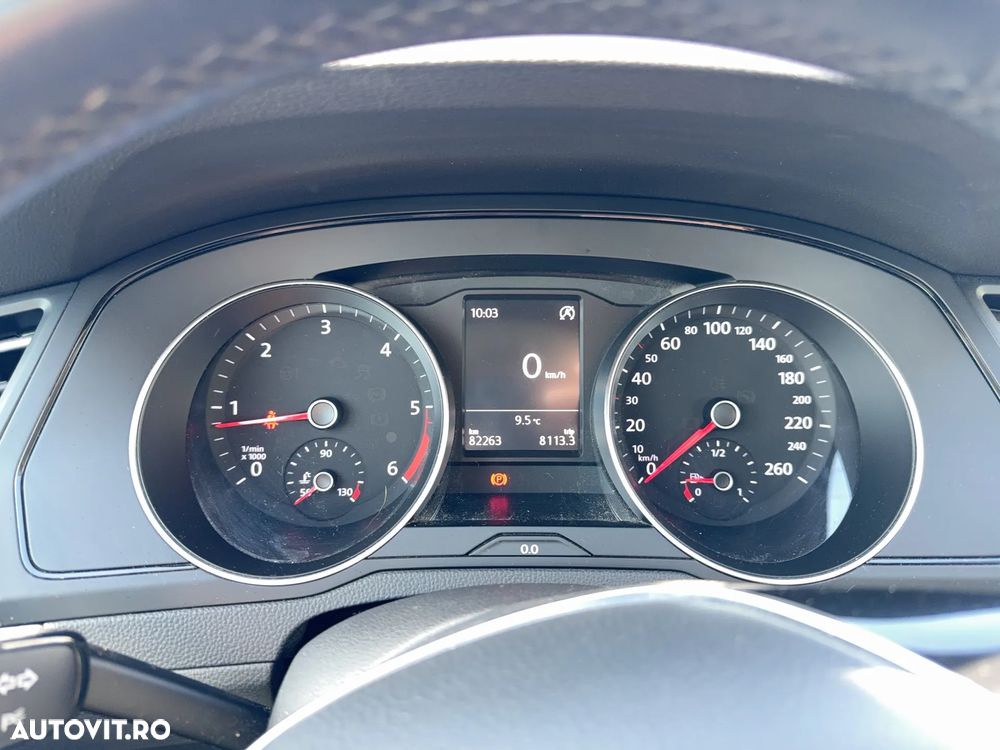 Volkswagen Passat 2.0 TDI Advance - 10