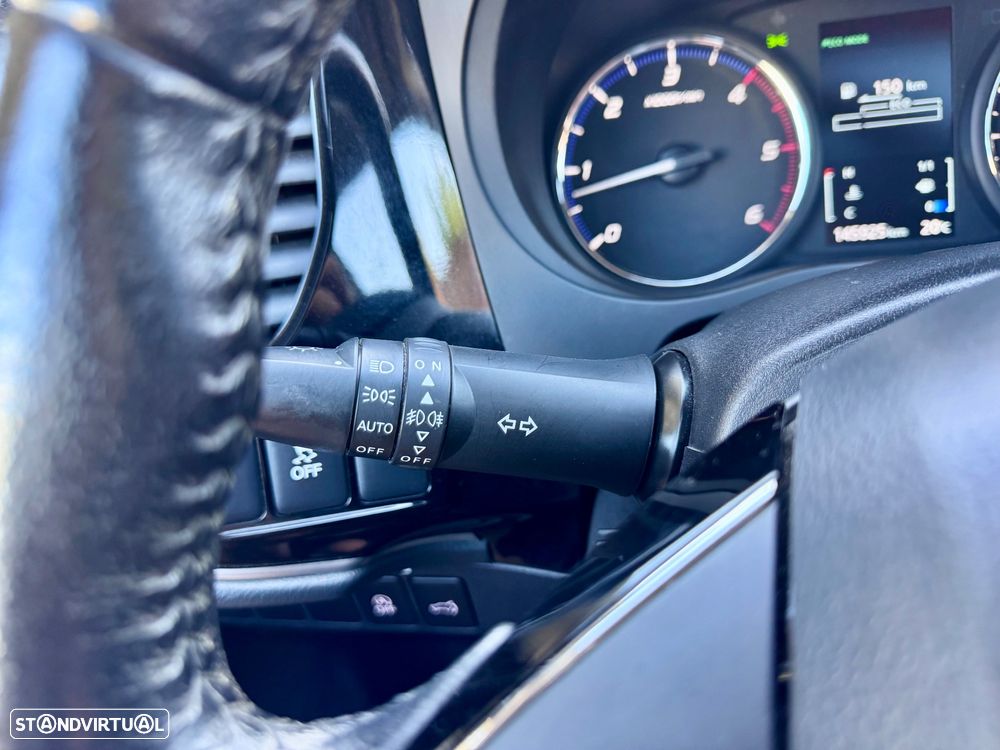 Mitsubishi Outlander 2.2 DI-D Instyle Navi Black Edition - 26