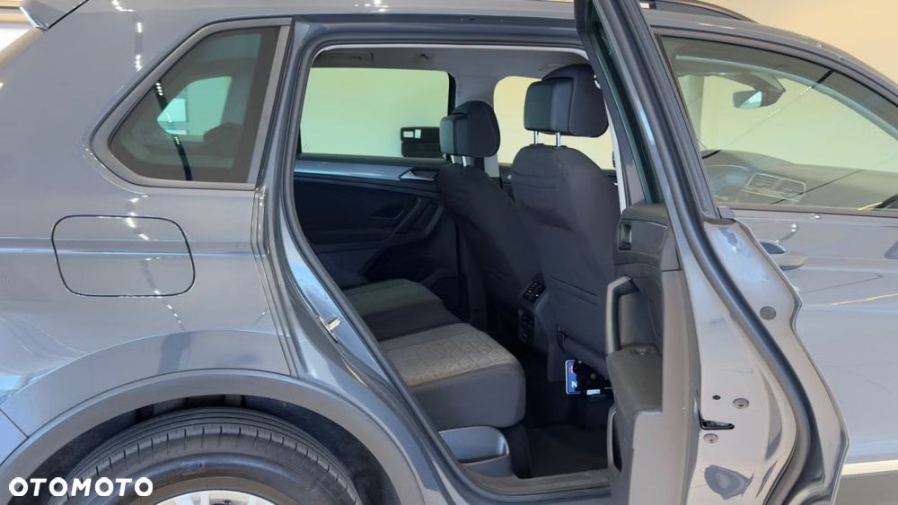Volkswagen Tiguan 1.4 eHybrid OPF DSG Life - 24