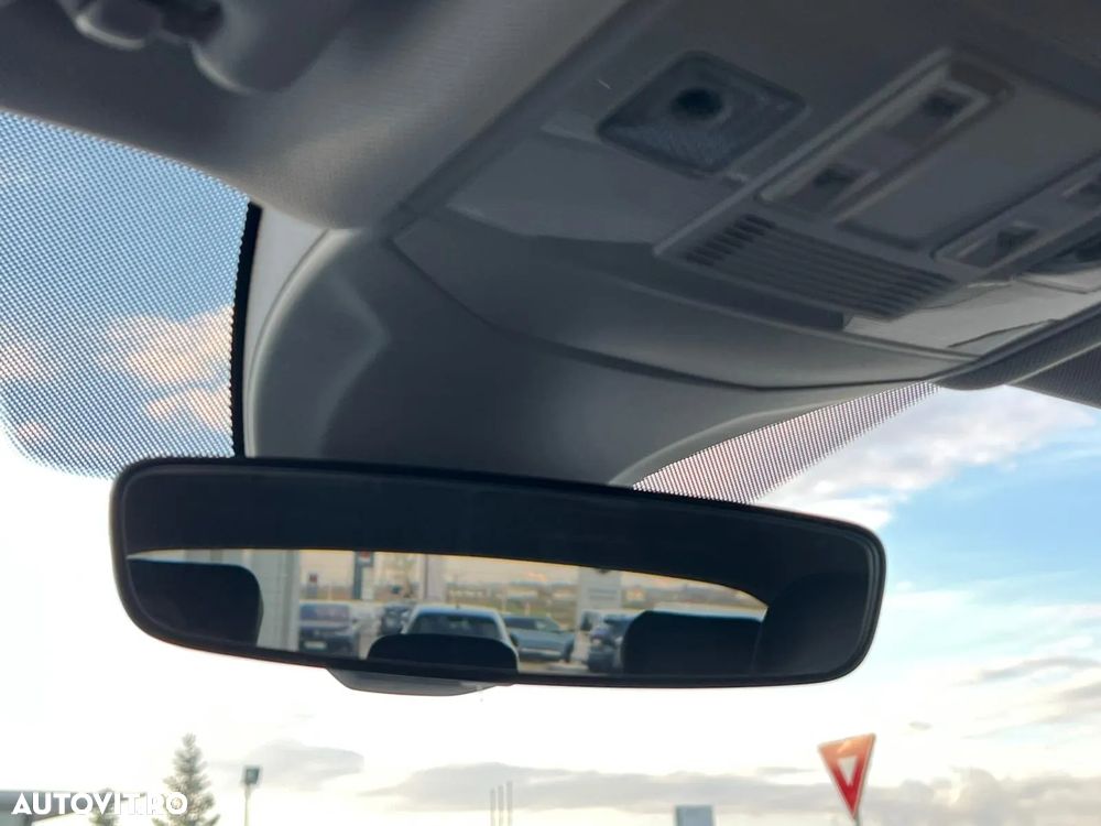 Volkswagen T-Cross 1.5 TSI DSG Style - 31