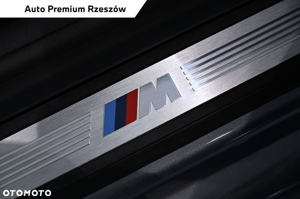 BMW Seria 5 530d xDrive mHEV - 22