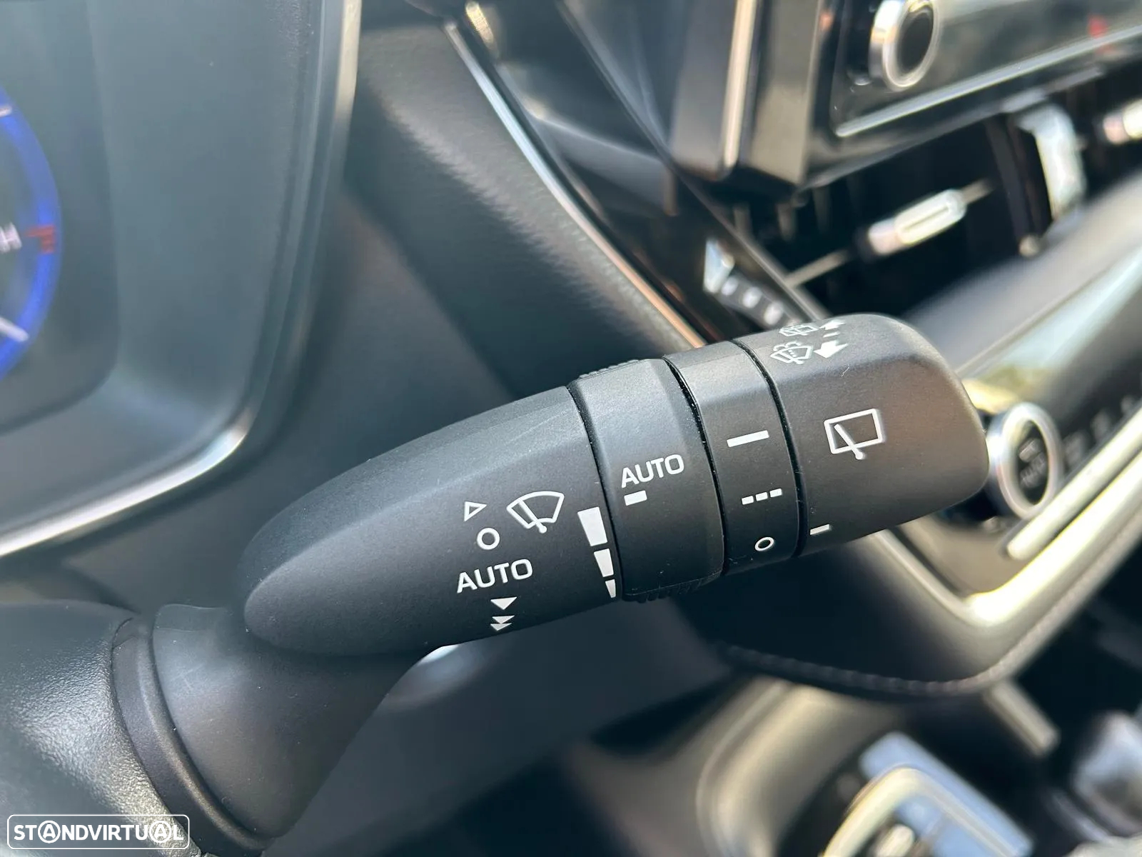 Toyota Corolla Touring Sports 1.8 Hybrid Comfort+P.Sport - 17