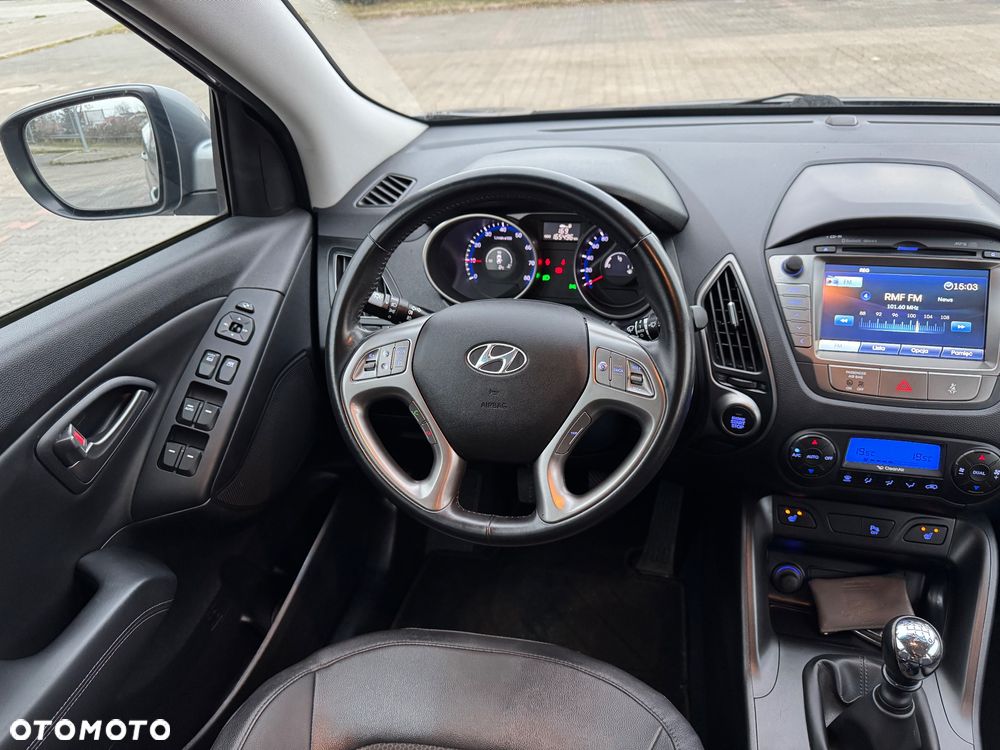 Hyundai ix35 1.6 2WD blue Style - 16