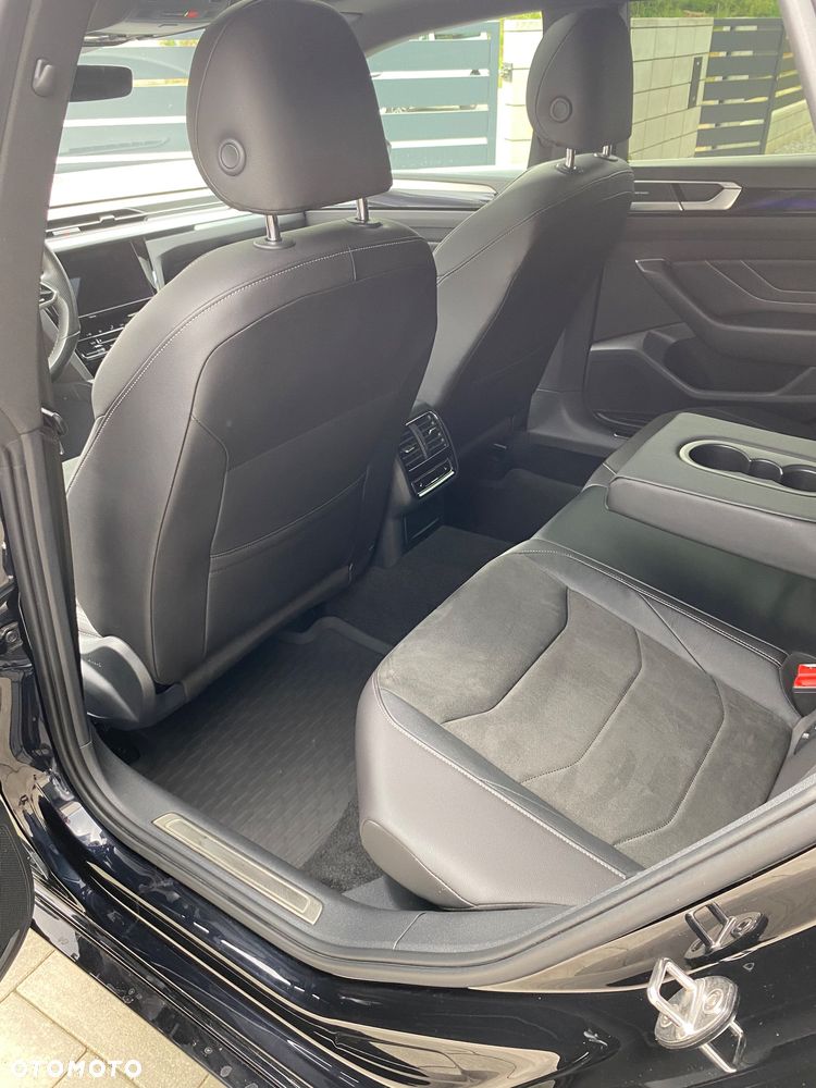 Volkswagen Arteon 2.0 TDI SCR 4Motion DSG R-Line - 14