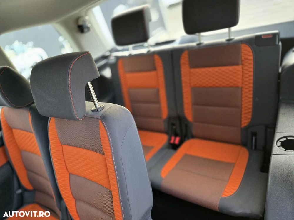 Volkswagen Touran 1.4 TSI Cross - 13