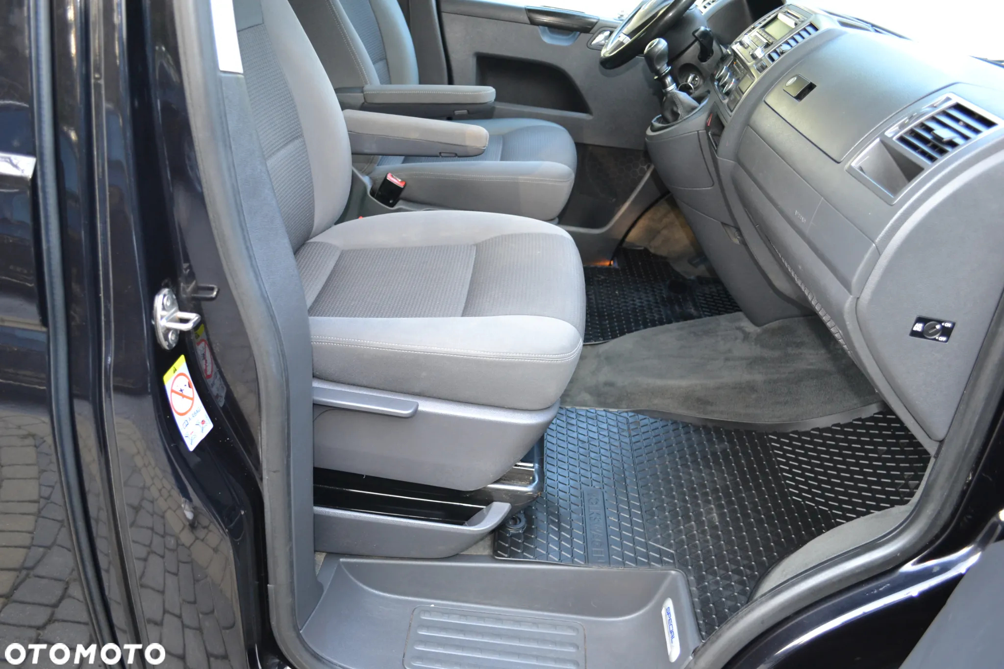 Volkswagen Multivan TDI L1 Comfortline - 23