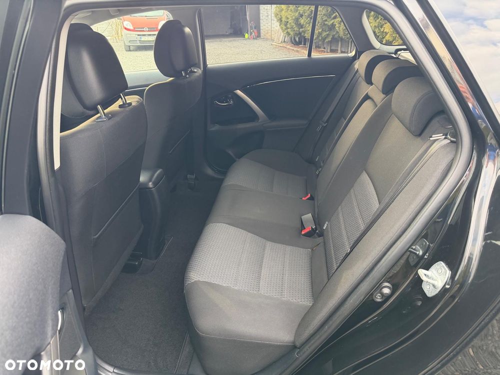 Toyota Avensis 1.8 Executive - 19