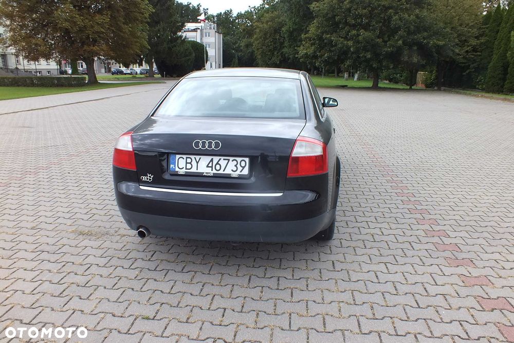Audi A4 Limousine - 6