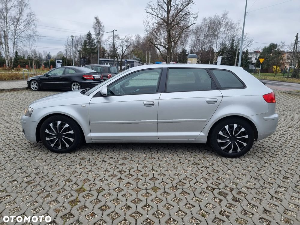 Audi A3 Sportback - 15