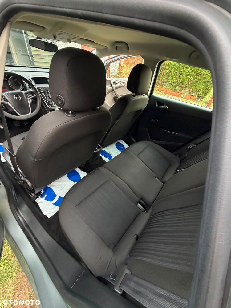 Opel Astra 1.4 T Cosmo - 4