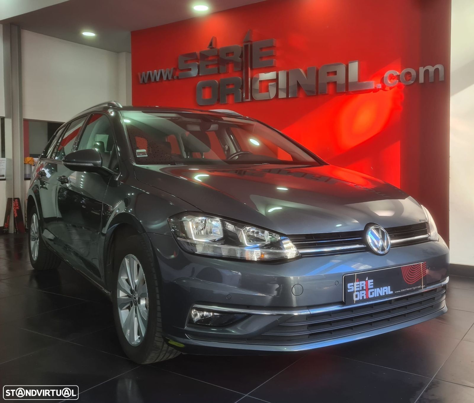 VW Golf Variant 1.6 TDi Confortline - 1
