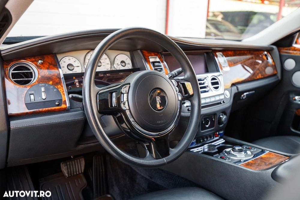 Rolls-Royce Ghost - 23