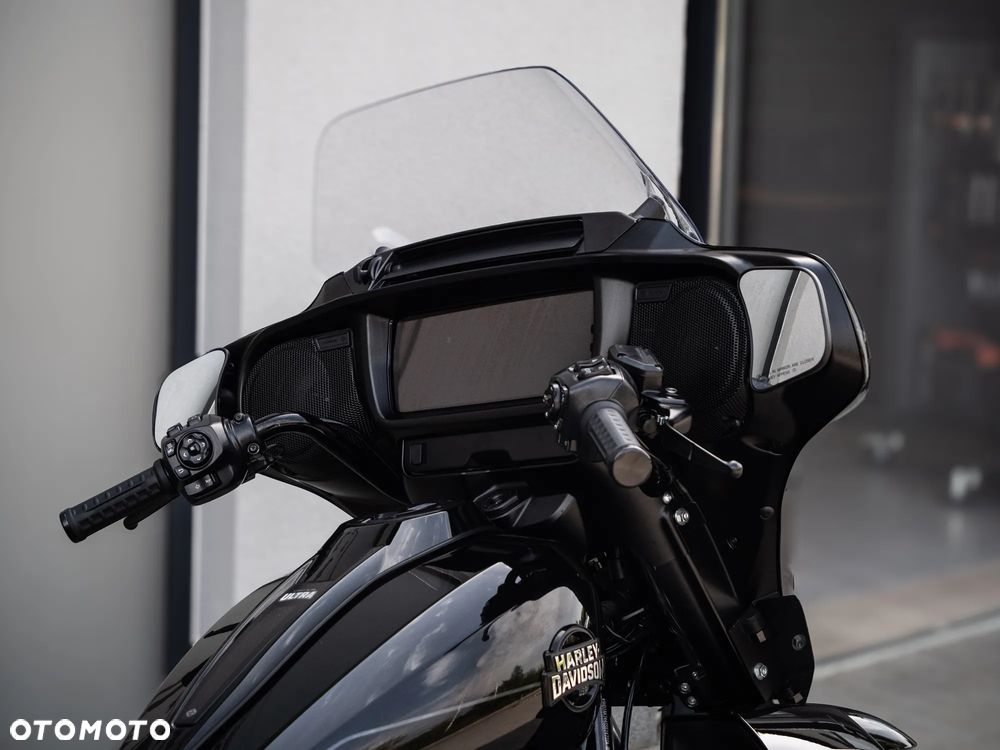 Harley-Davidson Touring Street Glide - 27