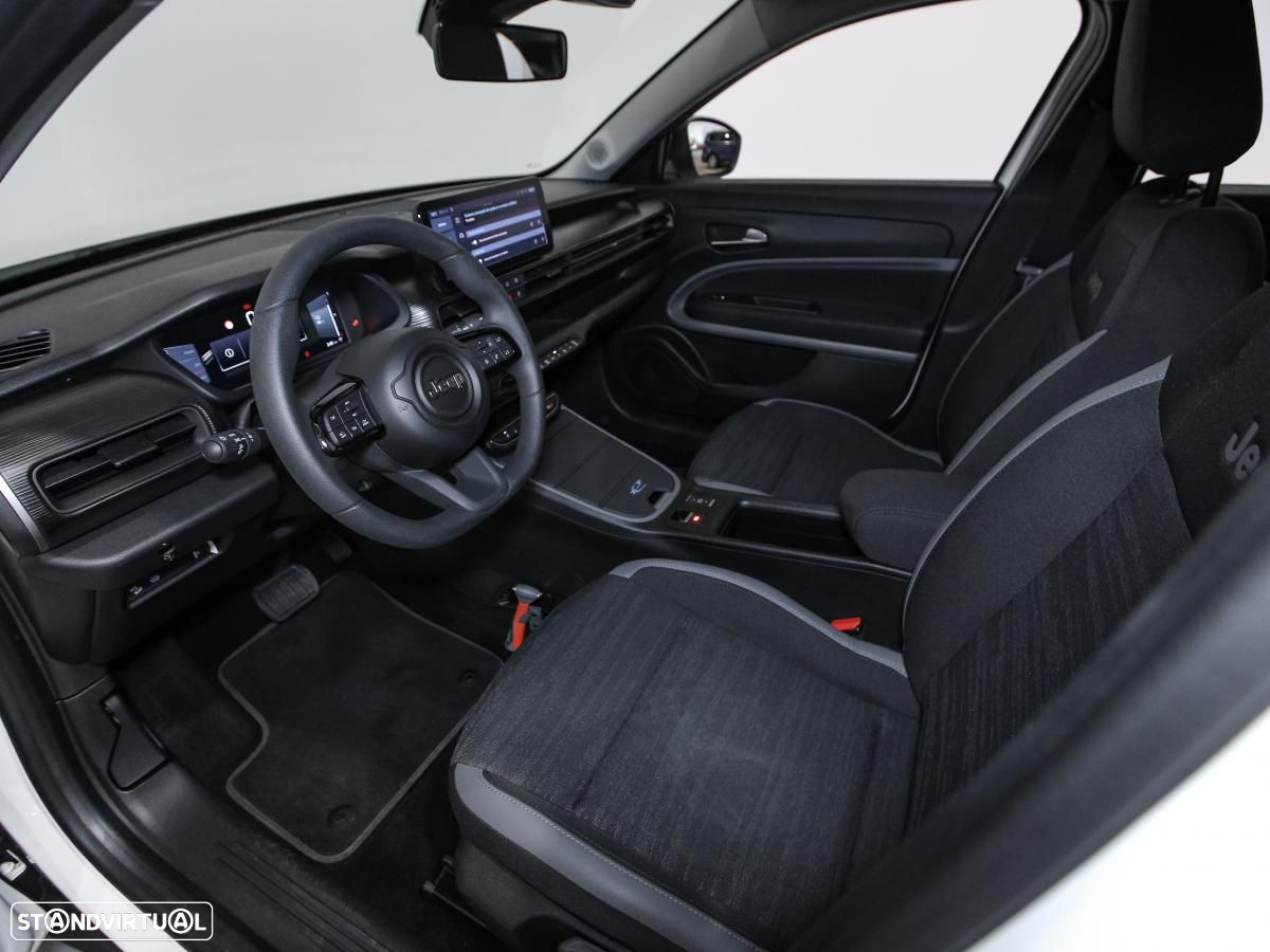 Jeep Avenger 54 kWh Longitude - 7