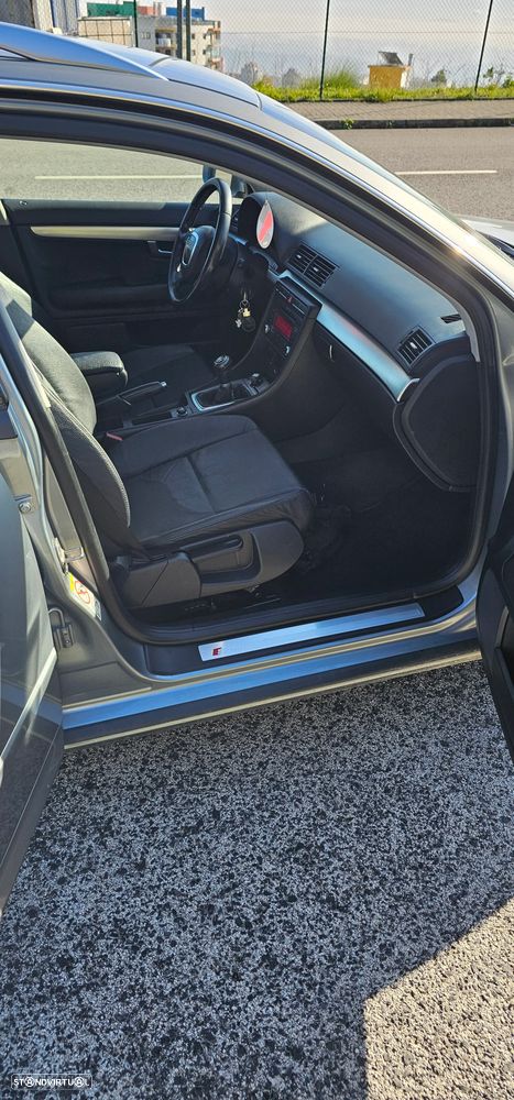 Audi A4 Avant 2.0 TDi S-line - 17