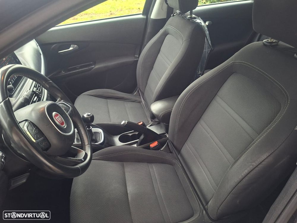 Fiat Tipo Station Wagon 1.6 M-Jet Lounge - 16