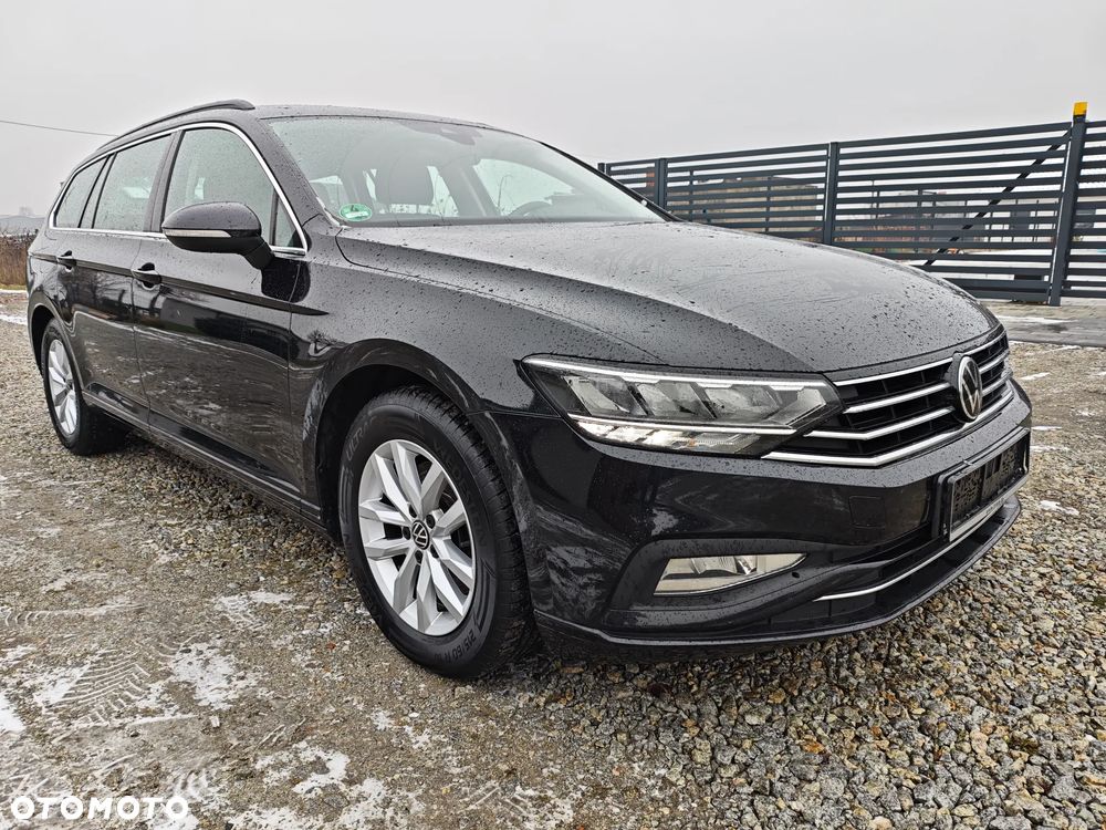 Volkswagen Passat 2.0 TDI SCR DSG Business - 1