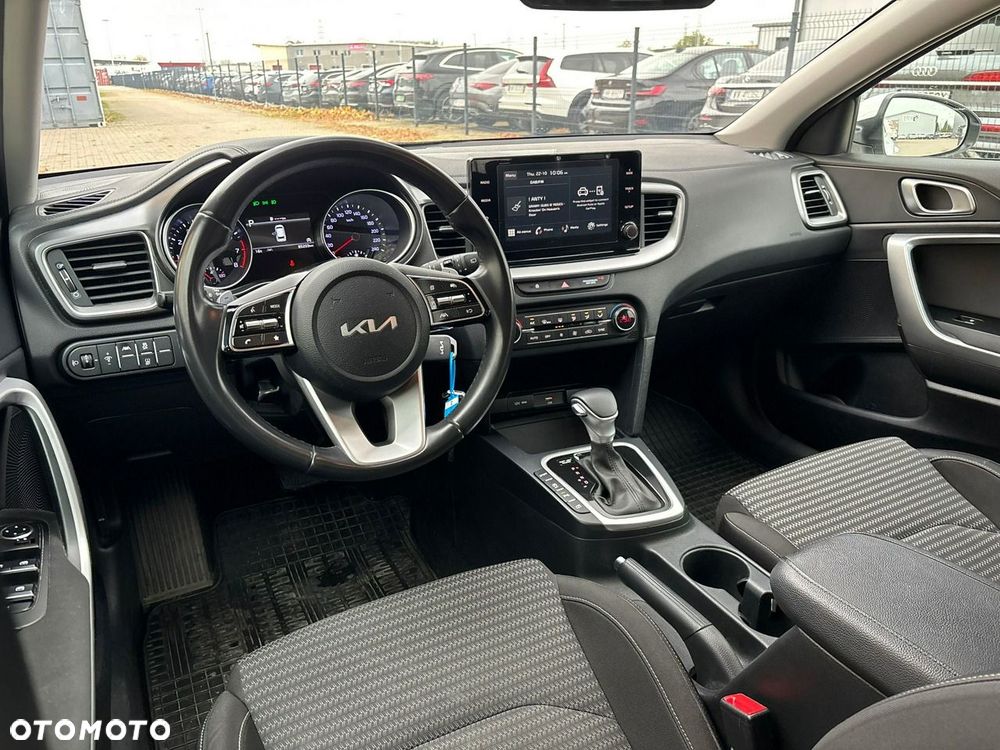 Kia Ceed 1.5 T-GDI M DCT - 12