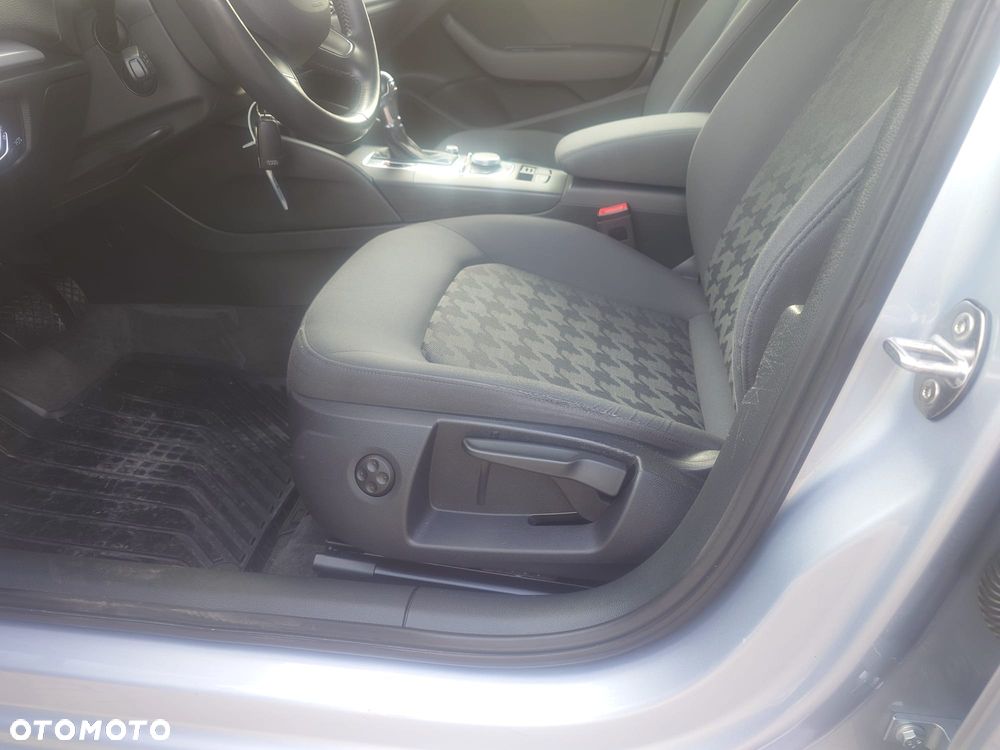 Audi A3 Sportback 1.2 TFSI Ambition S tronic - 13