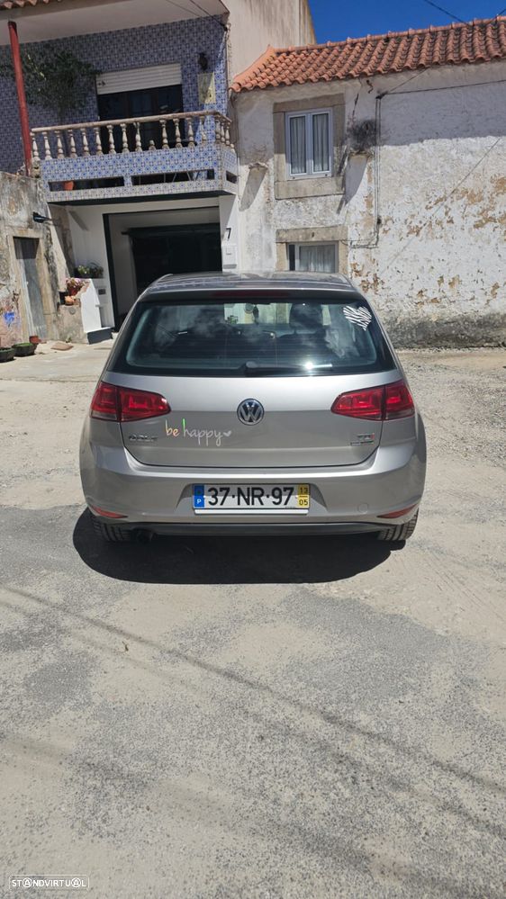 VW Golf 1.6 TDi Trendline BlueMotion - 4