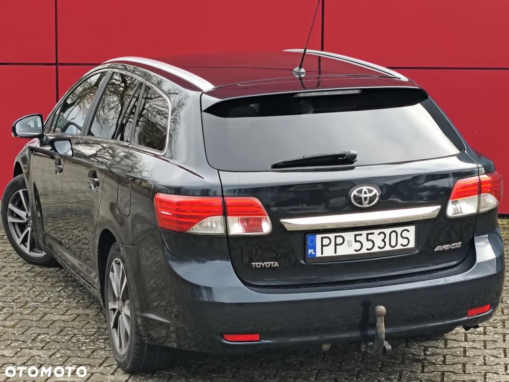 Toyota Avensis 2.0 D-4D Comfort - 15