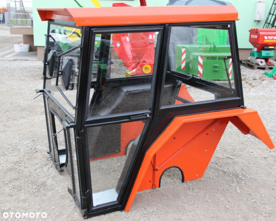Kabina do ciągnika URSUS c-330/ c-360 błotnik/bez błotnika SZYMCZAK - 7