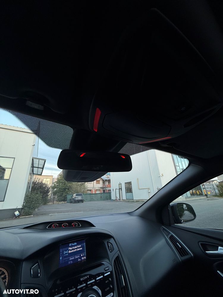 Ford Focus - 10