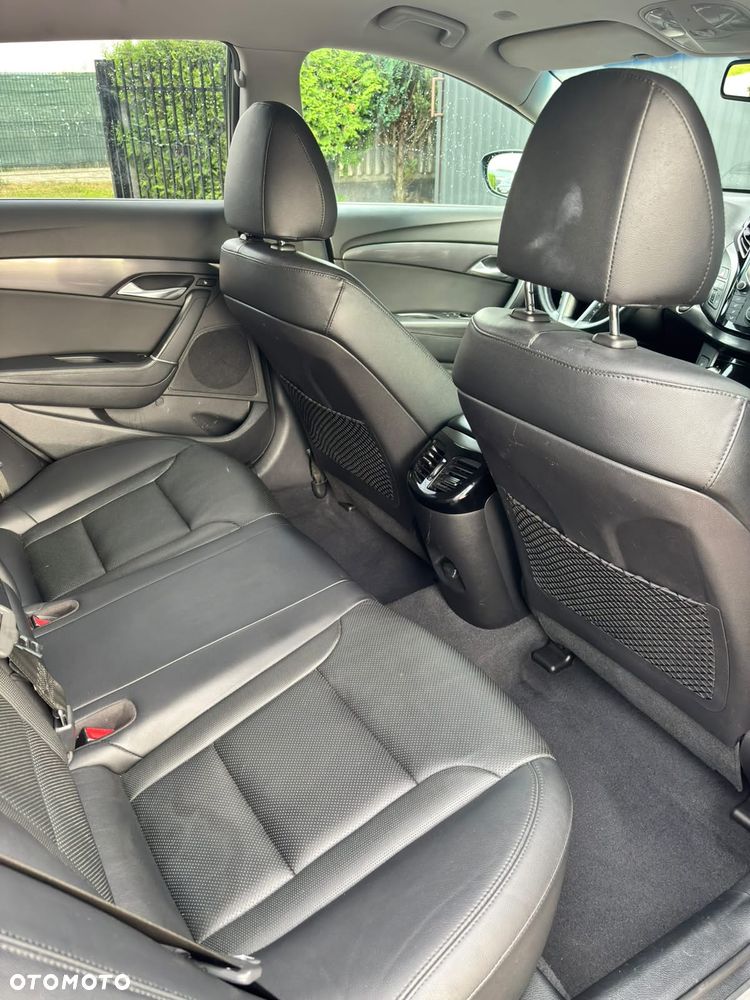 Hyundai i40 Kombi 1.7 CRDi DCT Premium - 24