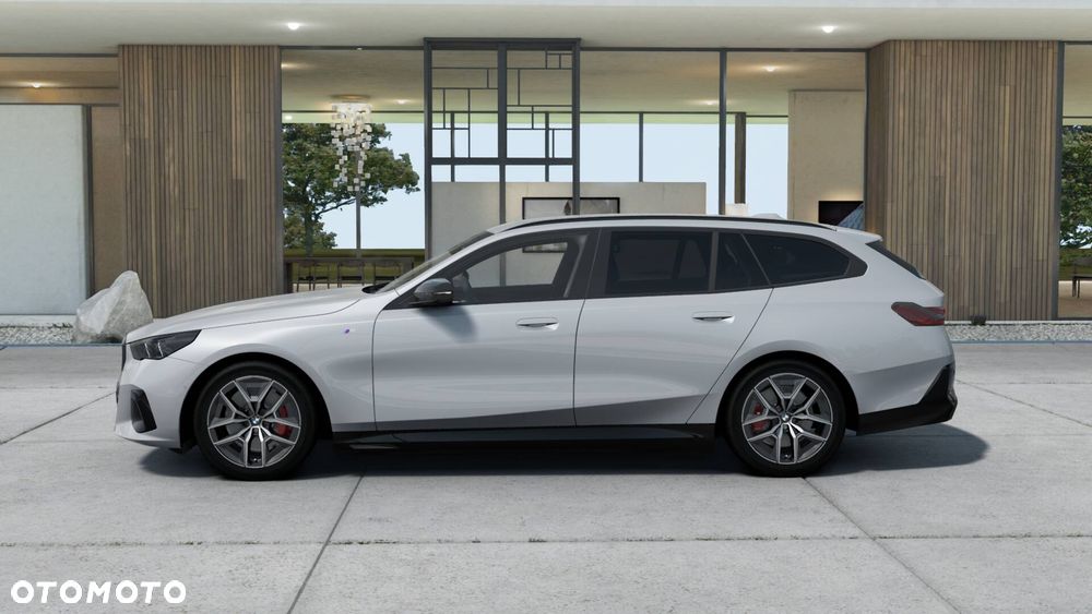BMW Seria 5 520d xDrive mHEV M Sport sport - 2