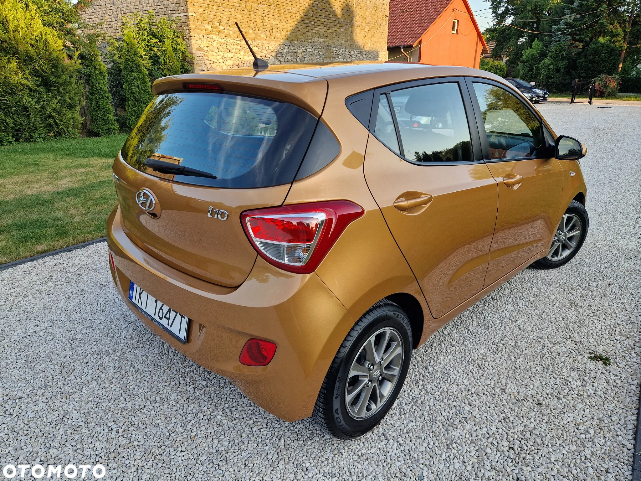 Hyundai i10 1.0 Fifa World Cup Edition - 34